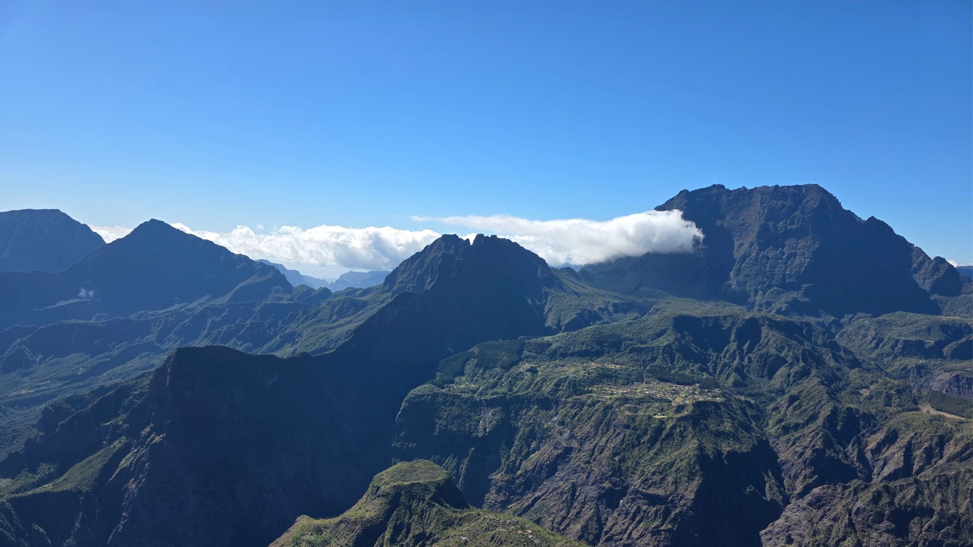 Reunion Island — CazBlueBirds licensed private driver